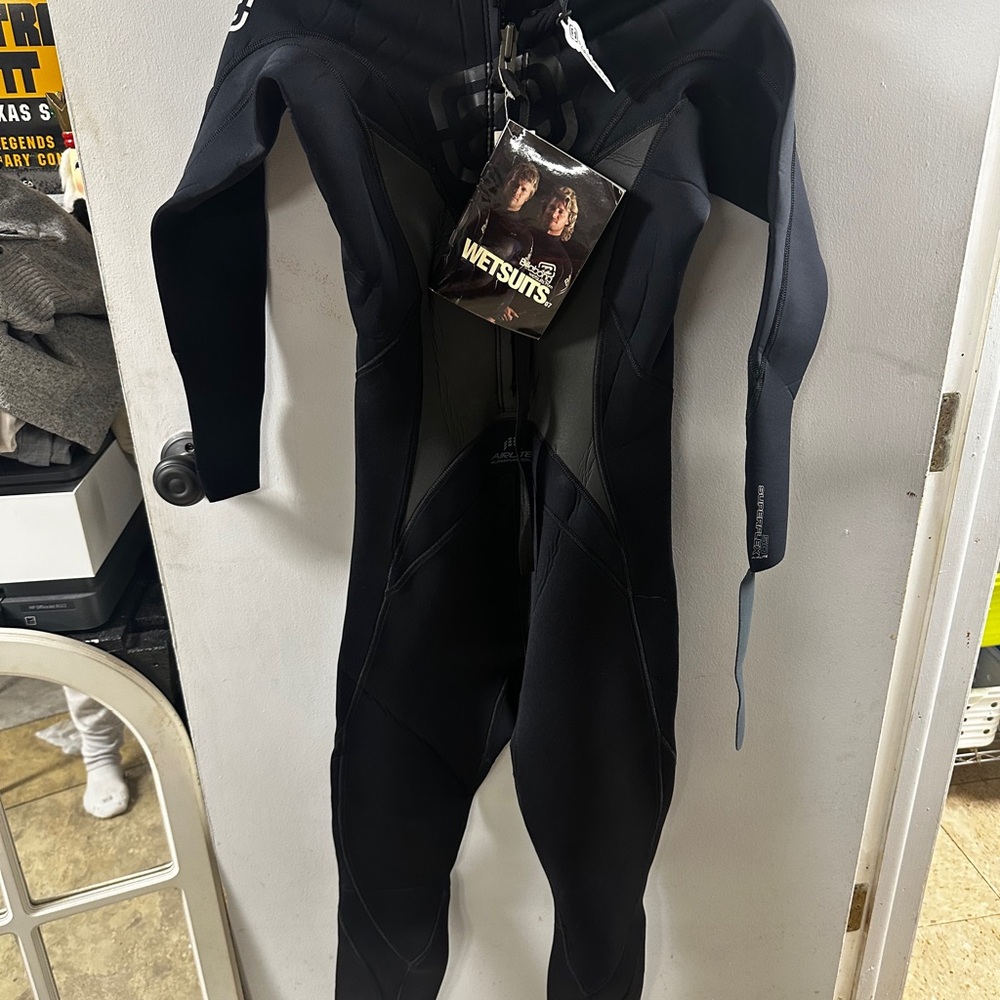 Men's Black Wetsuit